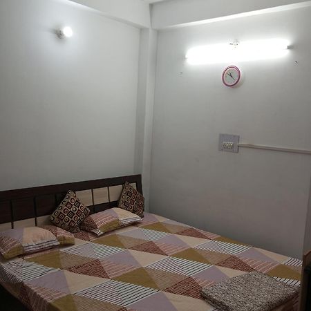 Darbar Homestay Гая Екстериор снимка