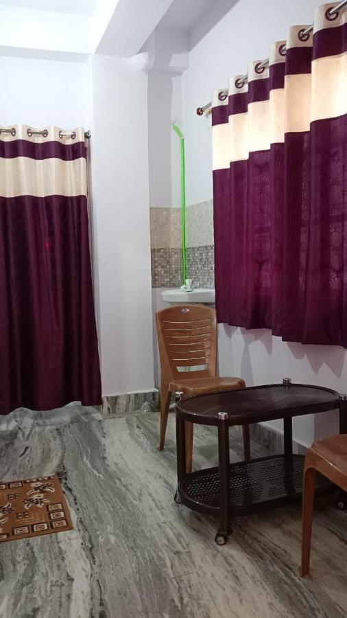 Darbar Homestay Гая Екстериор снимка